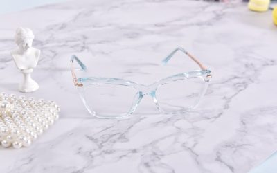 Eyeglass Trends in the Social Media Age: Influencer Styles You’ll Love